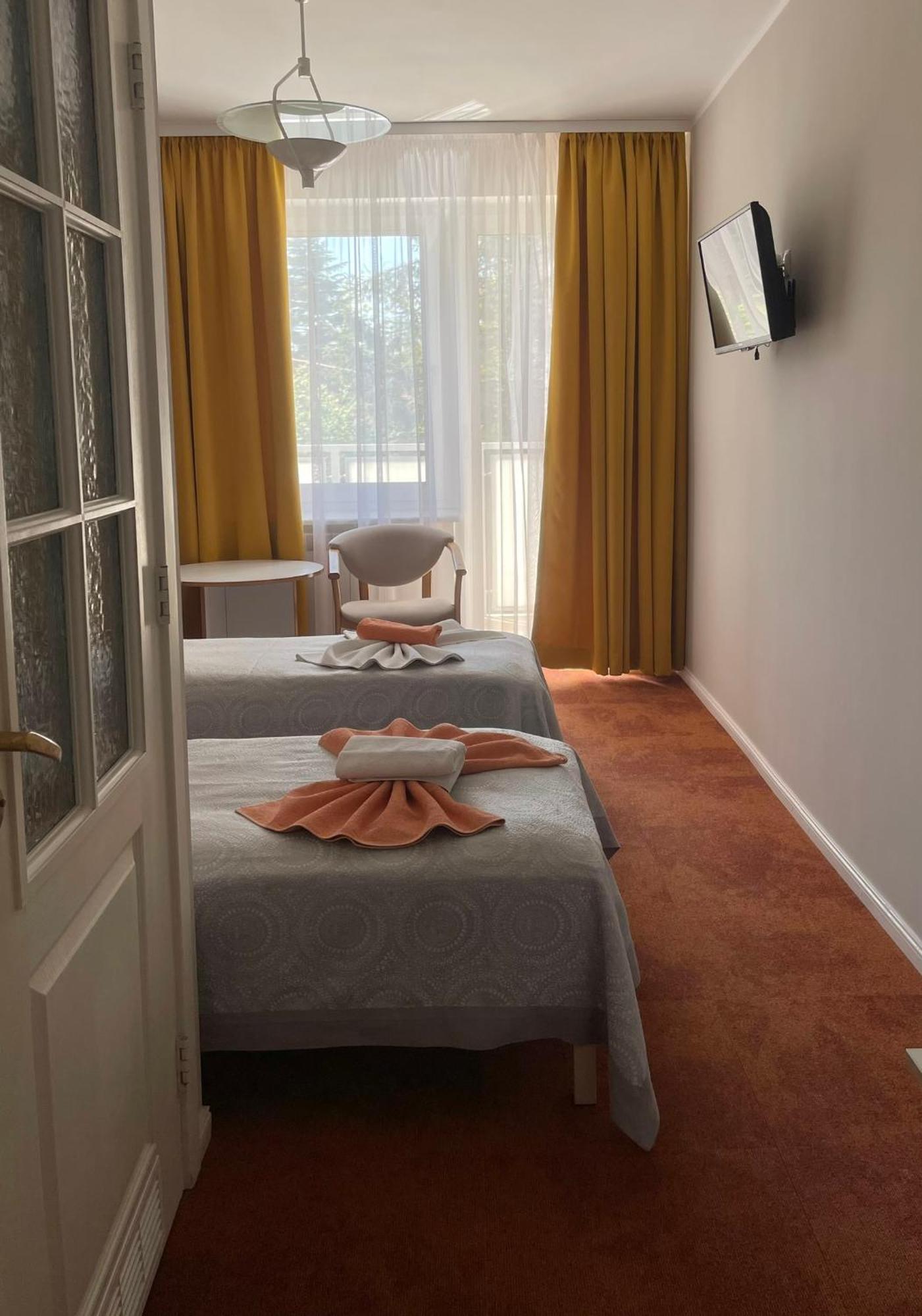 Damroka Bed & Breakfast เวบา ภายนอก รูปภาพ