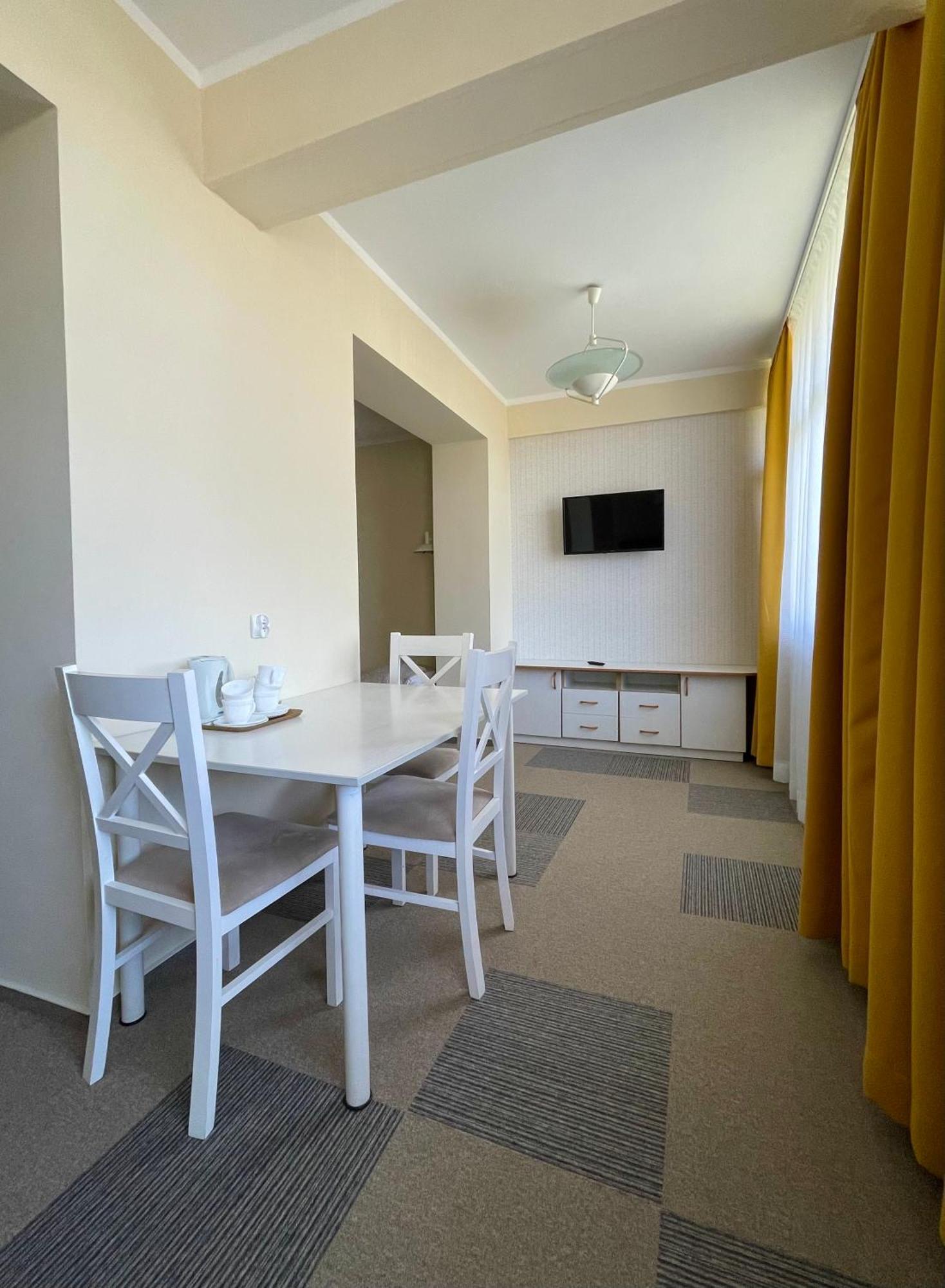 Damroka Bed & Breakfast เวบา ภายนอก รูปภาพ